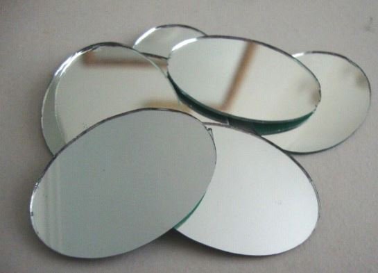 15 pieces Oval shaped approx 3.7 x 2.5 cm, Art&Craft