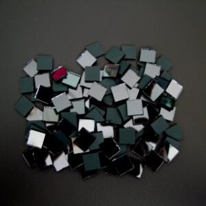 Grey mirror glass 1×1 cm, 1.8 mm thick, 300 pieces.