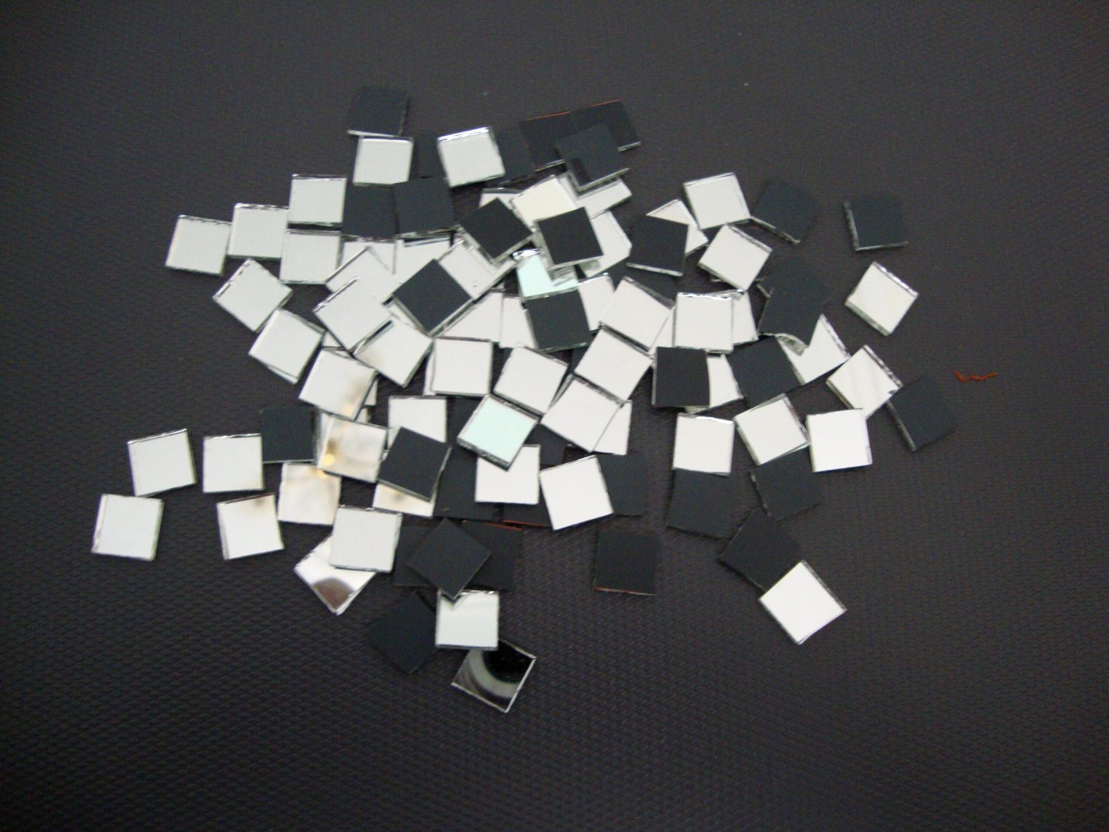 Silver mirror Glass, 1 x 1 cm, 1.8 mm thick. 300 pieces