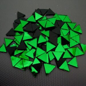 Mosaic 300 pieces triangular Green mirror glass, 1x1x1 cm.