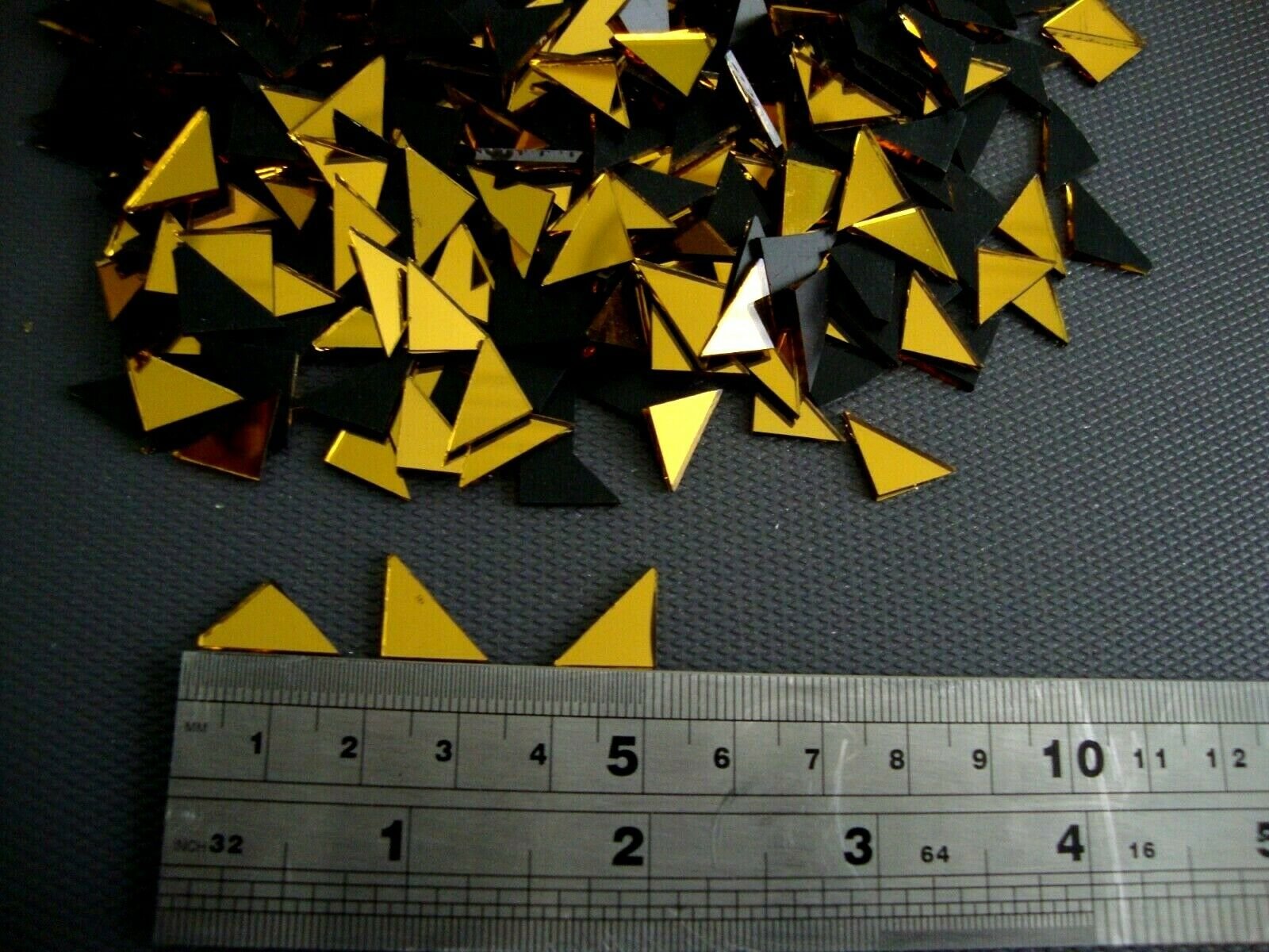 Mosaic 300 pieces triangular Gold mirror glass, 1x1x1.5 cm. - Image 2