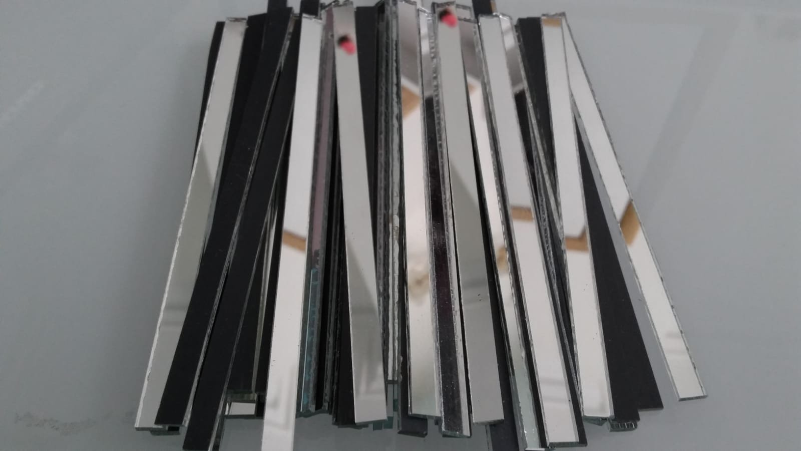 Mosaic 100 pieces Silver mirror glass strips, 4 x 1 cm.